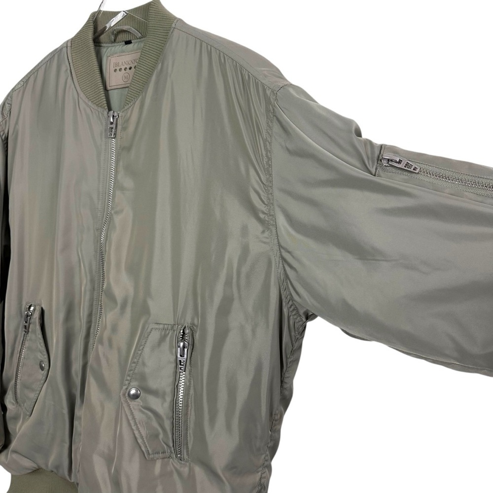 BLANKNYC‎ Women’s Oversized Long Nylon Bomber Jacket Sage Green Size Medium - Picture 11 of 16